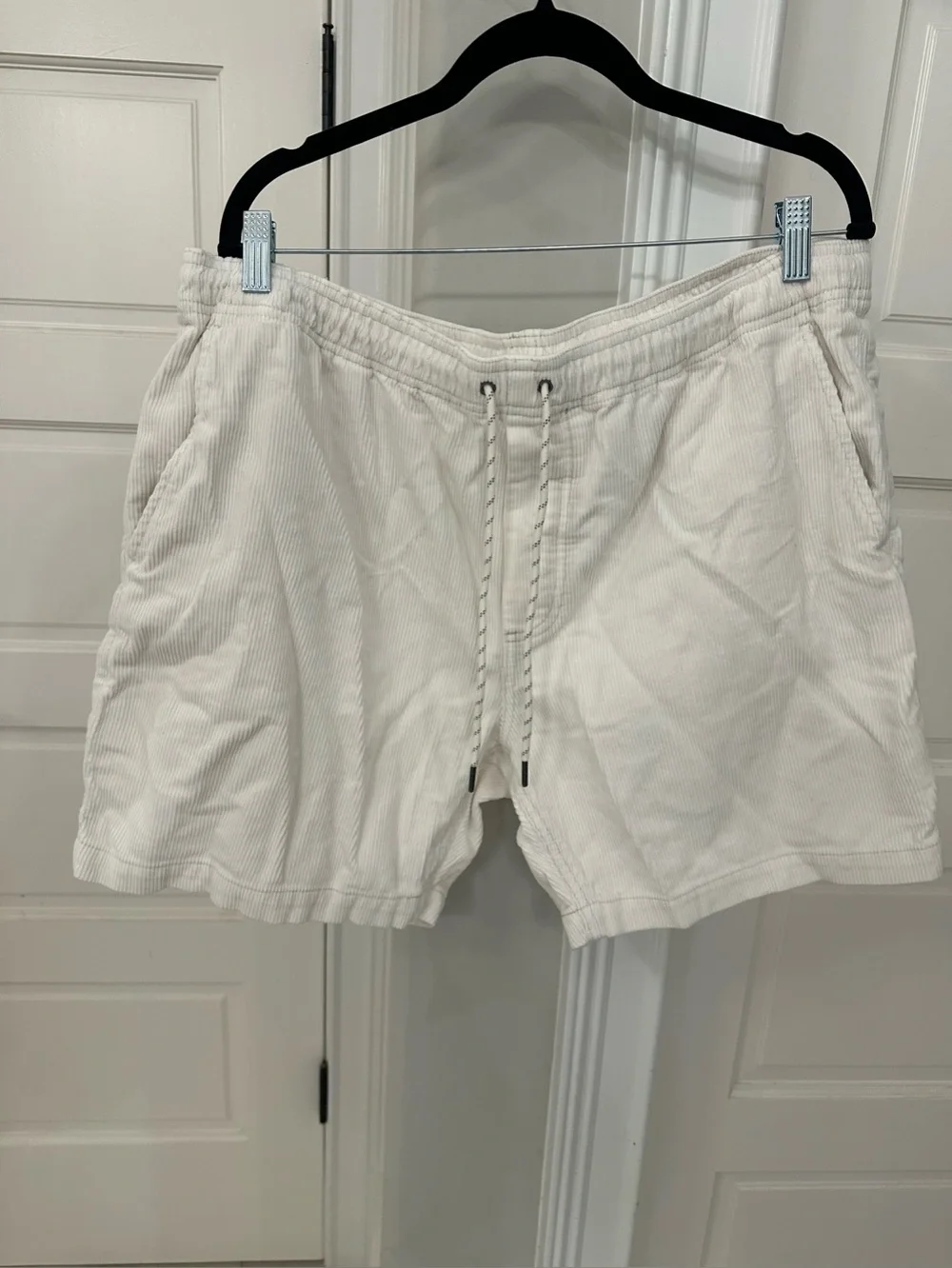 Faherty Corduroy Shorts Mens XXL White Stretch Elastic Waist Organic Cotton 6”